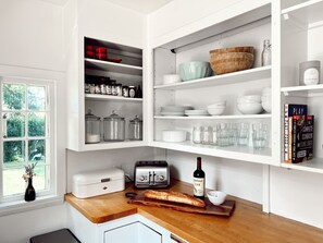 Interior - Hygge carriage house in heart of Old Town Marblehead. Walk to everything MBHD! (Marblehead)