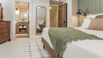 4 habitaciones, tabla de planchar con plancha y cuna de viaje