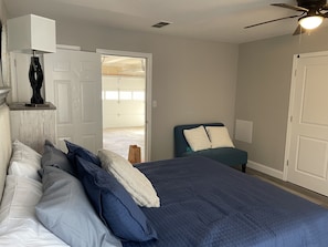 4 chambres, fer et planche à repasser, Wi-Fi gratuit, draps fournis
