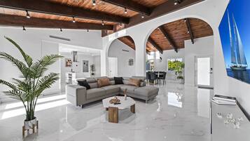 Smart TV, fireplace, table football, ping pong