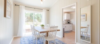 Fairway Family Oasis: King Beds, Pets Allowed, Golf Course Neighborhood
