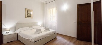 Uffizi 3 bedrooms in Florence by Mmega