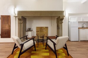 Interior - Uffizi 3 bedrooms in Florence by Mmega (Firenze)