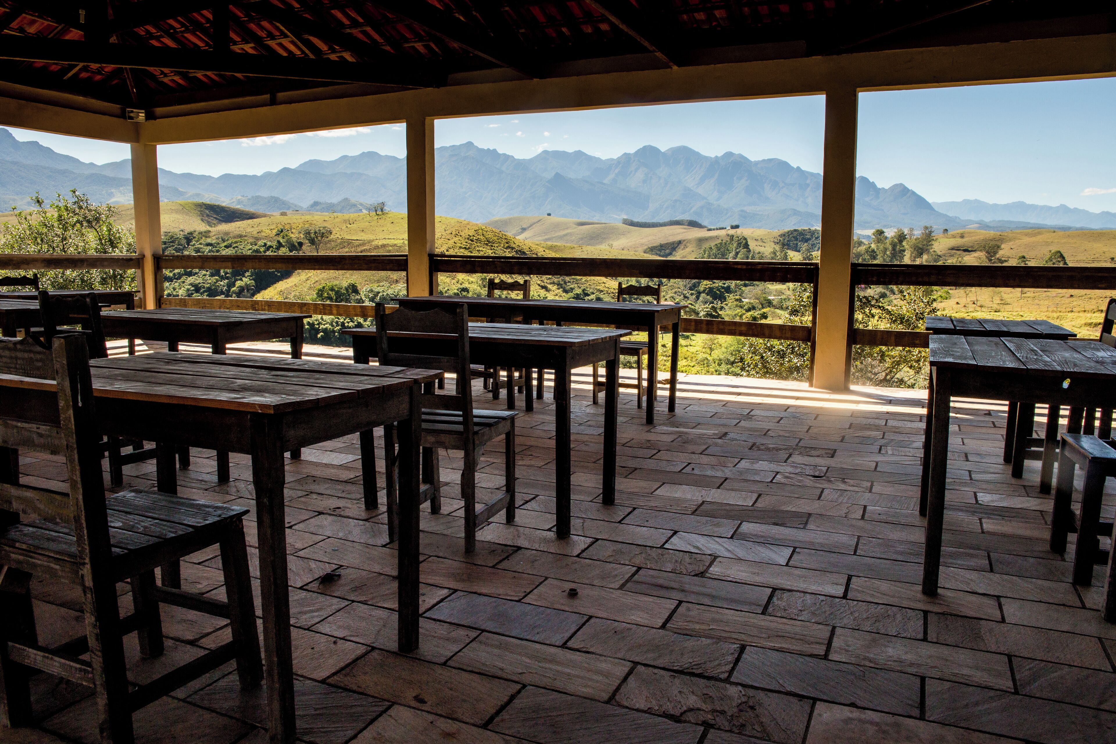 Bar à beira da piscina