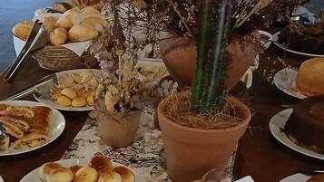 Desayuno buffet incluido todos los días