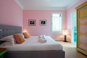 3 bedrooms, desk, iron/ironing board, travel crib - 3 bedrooms Apartment in Dorsoduro (Venezia)