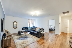 Smart TV, books, offices