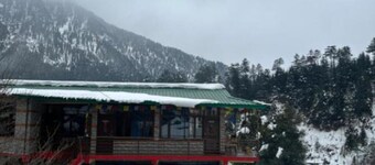 Family Room with Mountain View - The Cosmic Rajasthan