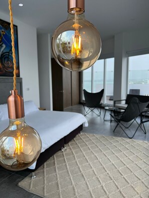 Duplex Basic | Mörkläggningsgardiner, strykjärn/strykbräda och gratis wi-fi