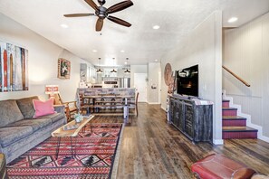 Smart-tv en een open haard