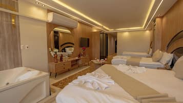 1 bedroom, premium bedding, minibar, in-room safe