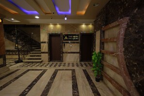 مدخل المنشأة