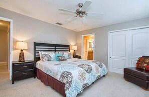 4 bedrooms, iron/ironing board, WiFi, bed sheets - 4 Bed 3 bath Townhouse Kissimmee - 15 minutes from Disney (Kissimmee)
