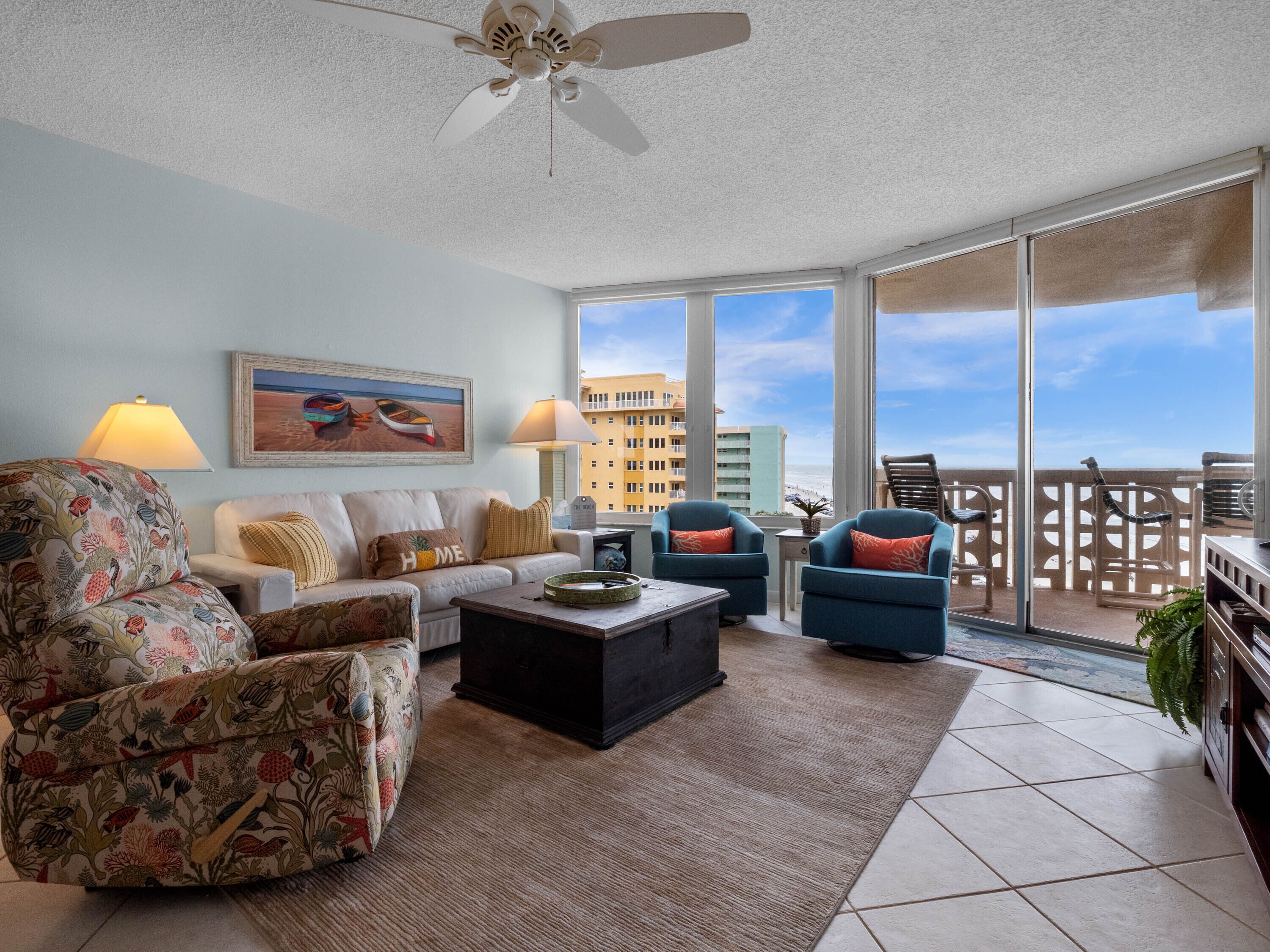 Golden Arms luxurious 6th floor views!
