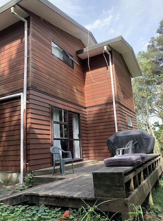 Exterior. Bush paradise