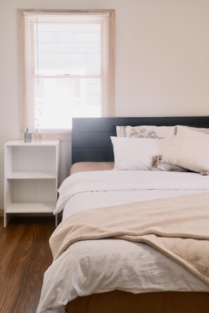 3 bedrooms, iron/ironing board, travel crib, WiFi