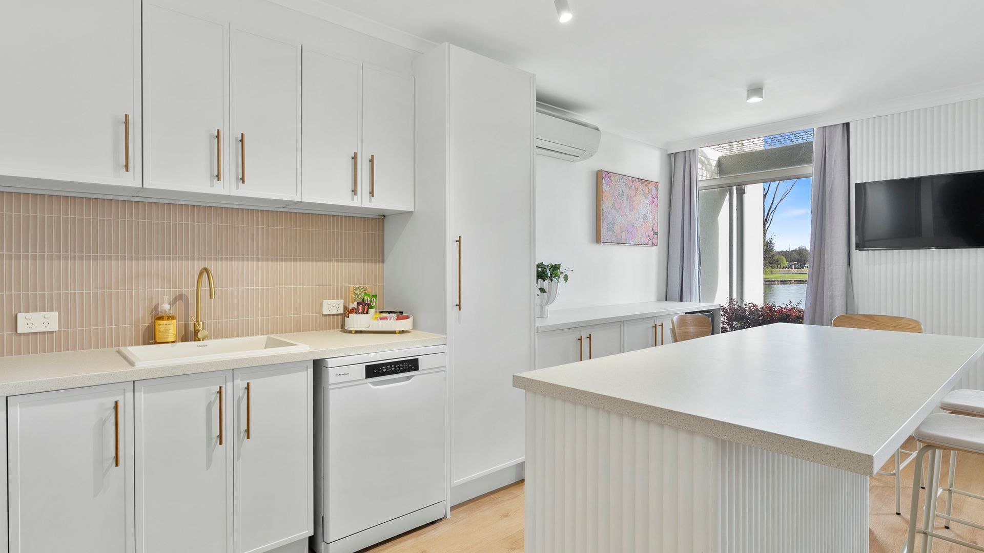 Fridge, microwave, oven, dishwasher