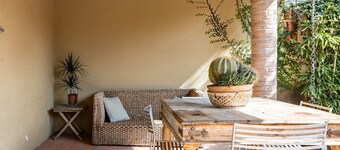 GuestHost - Wonderful apartment of 60 sqm located on the ground floor of the renowned Residence La Mandolata, able to comfortably accommodate 4 people.The residence is located in Lido Camaiore and offers a shared pool and large garden facilities, ideal