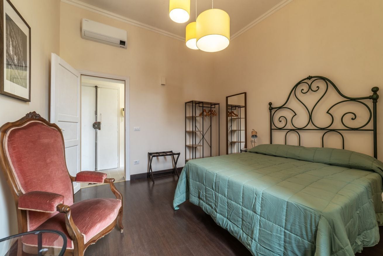 1 slaapkamer, een strijkplank/strijkijzer, wifi, beddengoed
