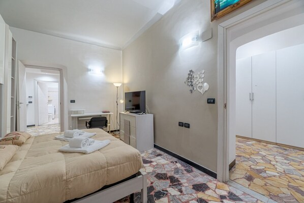 3 bedrooms, WiFi, bed sheets