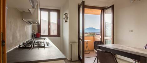 Kühlschrank, Ofen, Herdplatte, Geschirrspüler