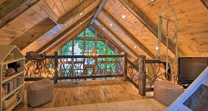 Luxe Lakefront Lodge w Dock, Hot Tub & Game Room