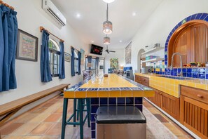 Private kitchen - Casa Amor - Located Mid Island  (Isla Mujeres)