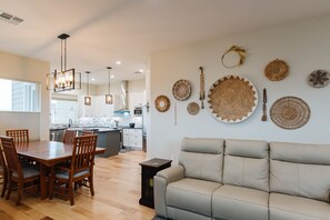 Interior - Manzanita Getaway, Creek Access & Hiking Nearby! (Camp Verde)