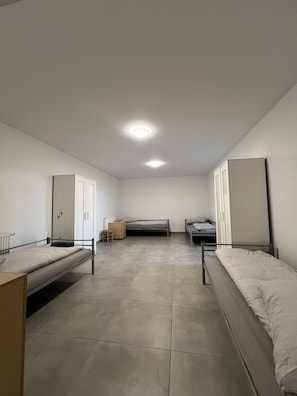 1 bedroom, WiFi - Mieterlux Frankfurt Heusenstamm Zimmer 5 Personen (Heusenstamm)