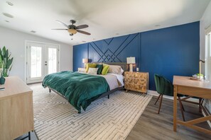 3 habitaciones, tabla de planchar con plancha, wifi y ropa de cama 