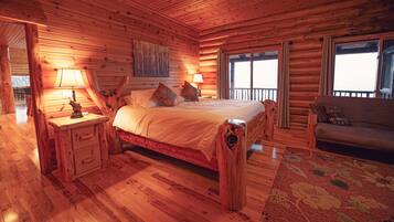 4 bedrooms, iron/ironing board, Internet, bed sheets