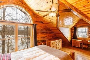 4 habitaciones, tabla de planchar con plancha, internet y ropa de cama 