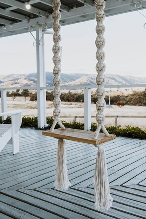 Property grounds - A perfect place to rest, relax and reconnect with friends or family. (Meroo)