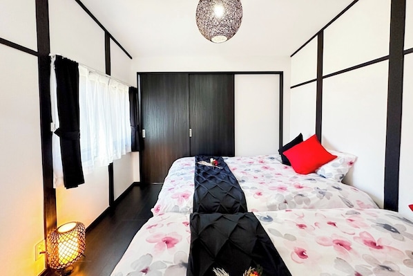 2 bedrooms, desk, iron/ironing board, free WiFi - Super clean2 lines available4 minutes to Tamade and Kishinosatotamade Station7 minutes to Namba - Asuka II / Osaka Ōsaka (Osaka)