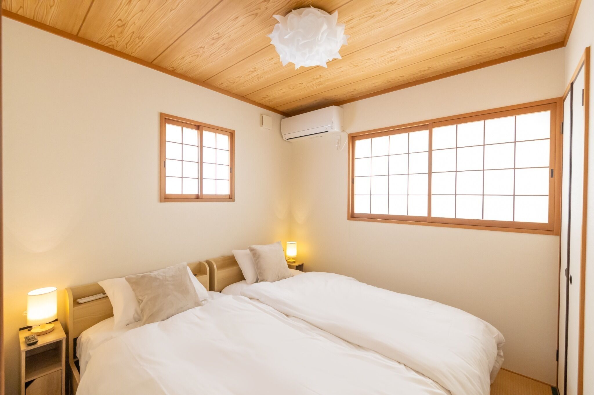 2 slaapkamers, een bureau, gratis wifi, beddengoed