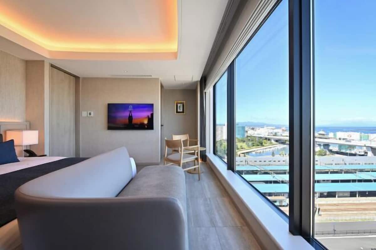 1 habitación, minibar, caja de seguridad en la habitación y escritorio