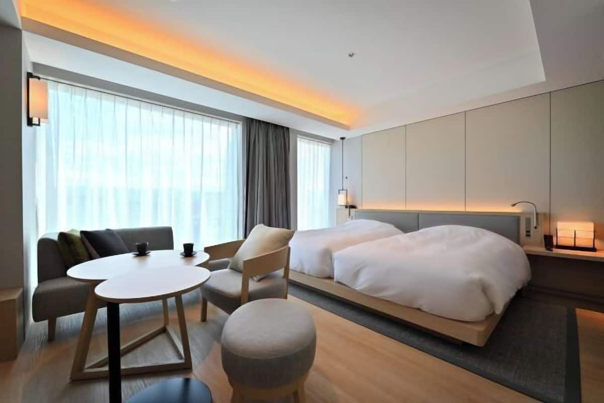 1 habitación, minibar, caja de seguridad en la habitación y escritorio