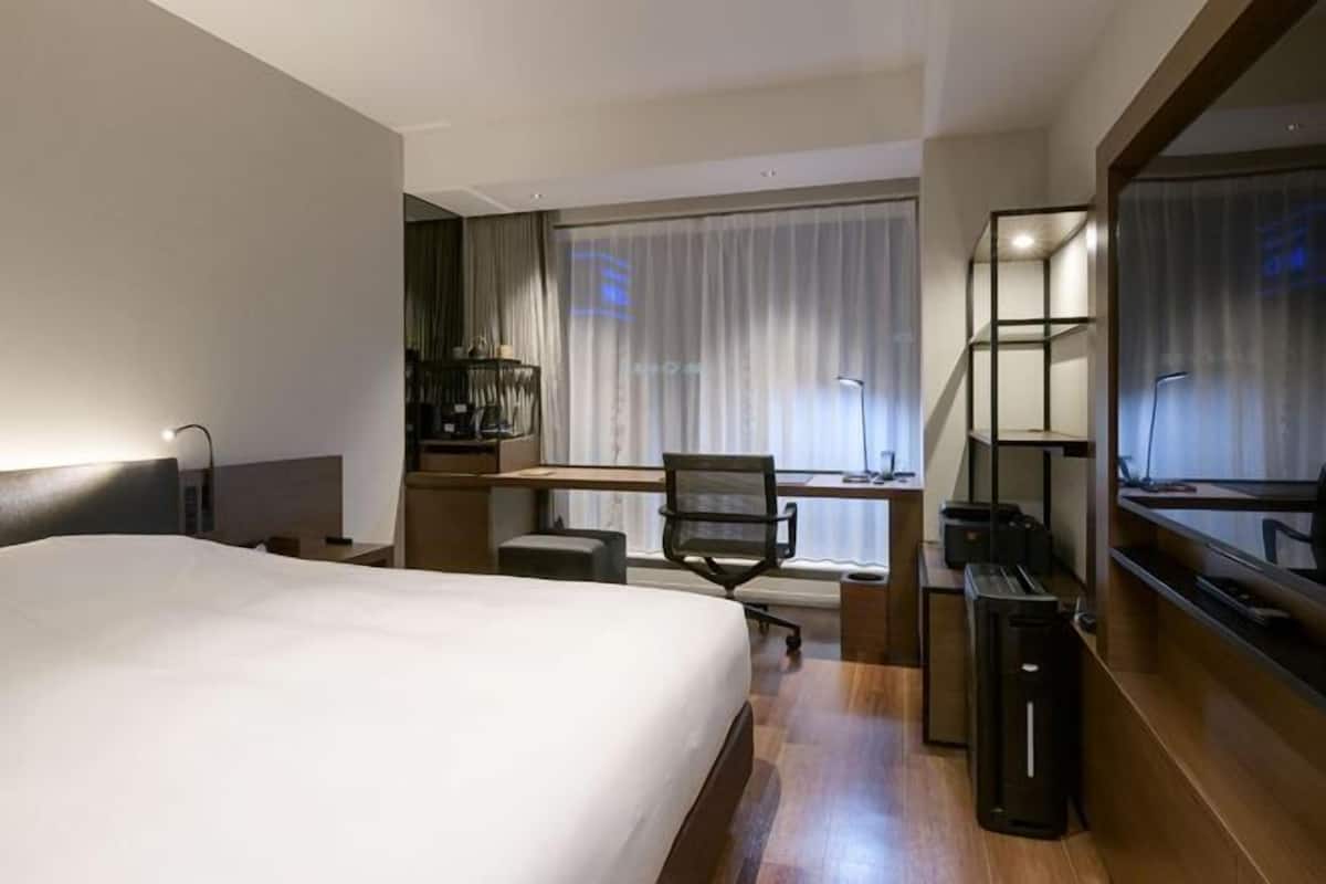 1 habitación, minibar, caja de seguridad en la habitación y escritorio