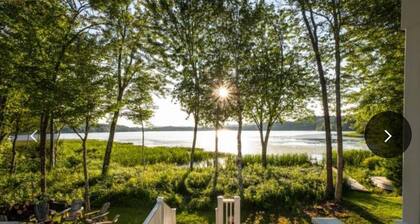 Magnifique maison au bord de l'eau à Tremblant