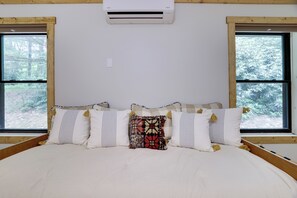 4 Schlafzimmer, Schreibtisch, Bügeleisen/Bügelbrett, WLAN