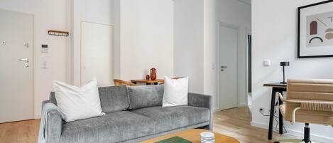 Télévision, chaîne hi-fi