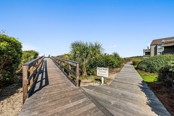 Property grounds - Beach Front w/ Beautiful Sunsets! Walk to Pools! Amenity Access included! Dog Friendly! (Seabrook Island)