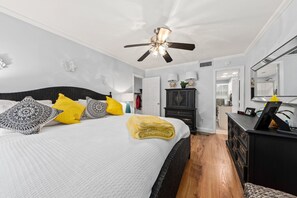 1 chambre, fer et planche à repasser, Wi-Fi gratuit, draps fournis