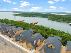 Exterior - Lakefront Haven with Hot Tub and Gym (Branson)