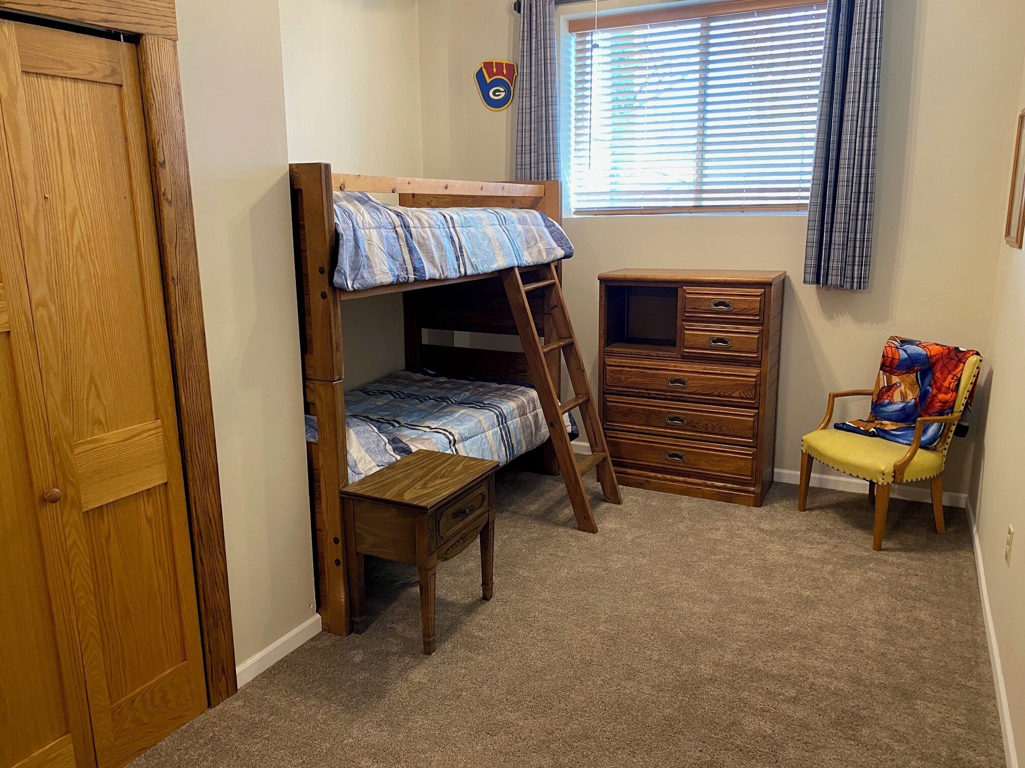 4 habitaciones, escritorio, wifi gratis y ropa de cama 