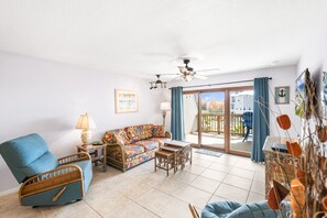 كرة قدم الطاولة، تنس طاولة، كُتُب