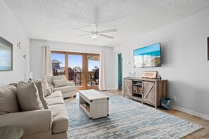 Foosball, table tennis, books - La Mirage Condo 302L Beachfront Condo Resort with Private Boardwalk to Beach (Port Aransas)