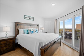 2 bedrooms, iron/ironing board, free WiFi, bed sheets - La Mirage Condo 127LK Beachfront Resort Condominiums with Private Boardwalk (Port Aransas)