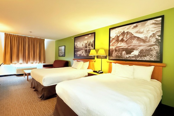 Suite, Multiple Beds, Non Smoking | Blackout drapes, iron/ironing board, WiFi, bed sheets
