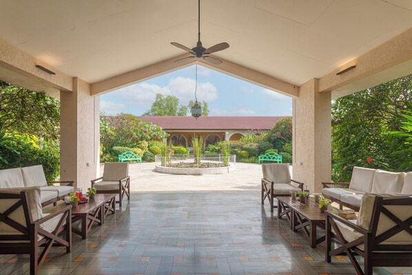 Fachada de la propiedad